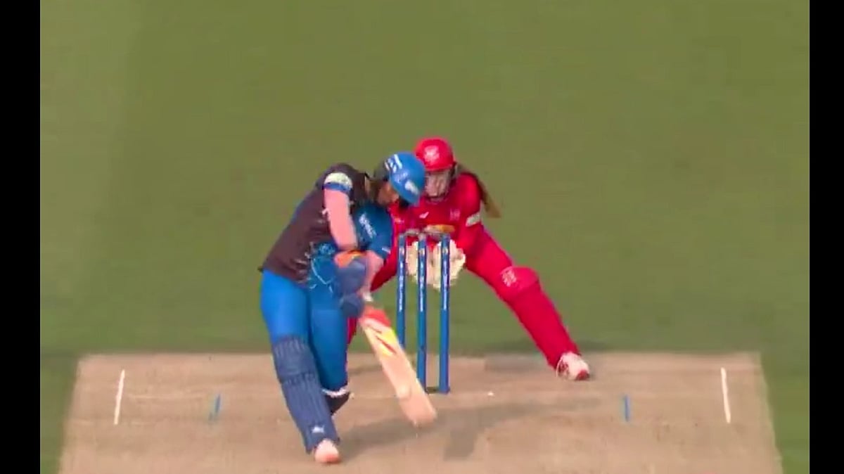 Screengrab : Deepti Sharma hits a six to win the Hundred final for London Spirit
